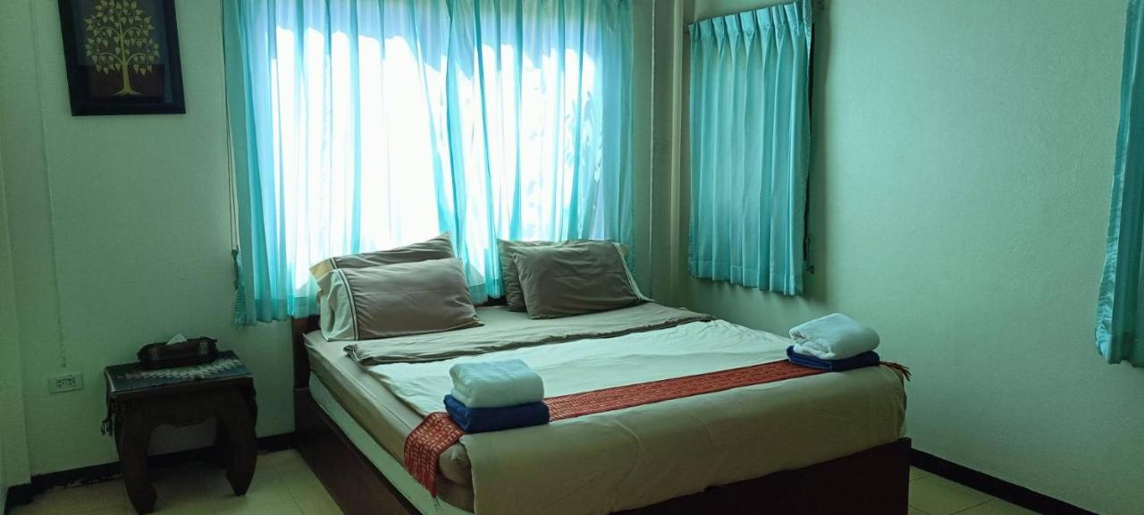 Baan Suan Villas Resort Banszuan Kültér fotó