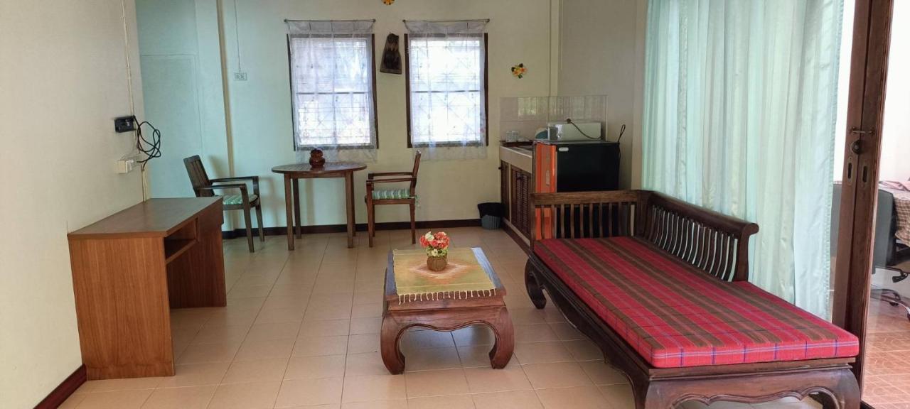 Baan Suan Villas Resort Banszuan Kültér fotó