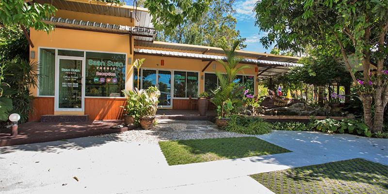 Baan Suan Villas Resort Banszuan Kültér fotó