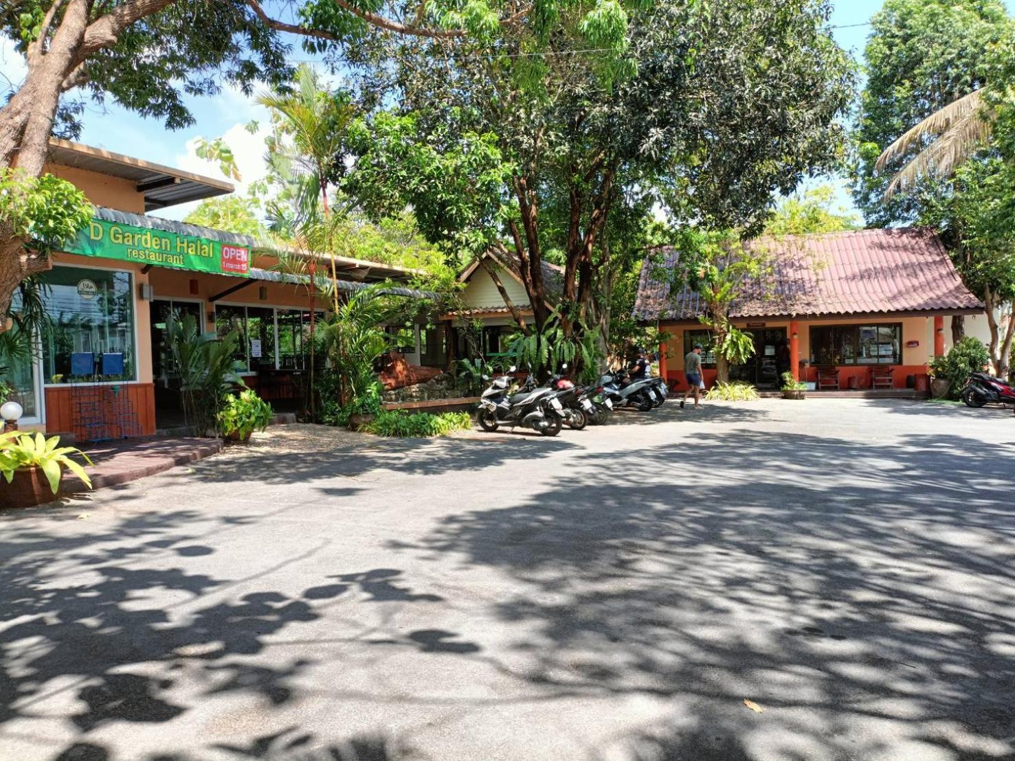 Baan Suan Villas Resort Banszuan Kültér fotó